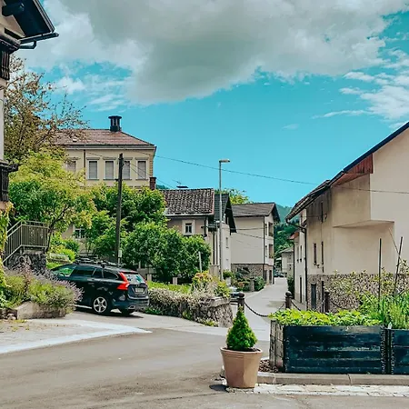 Apartment Ivanovic Idrija