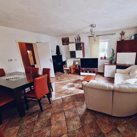 Ivanovic Appartamento Idrija