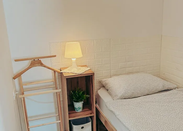 Ivanovic Apartment Idrija